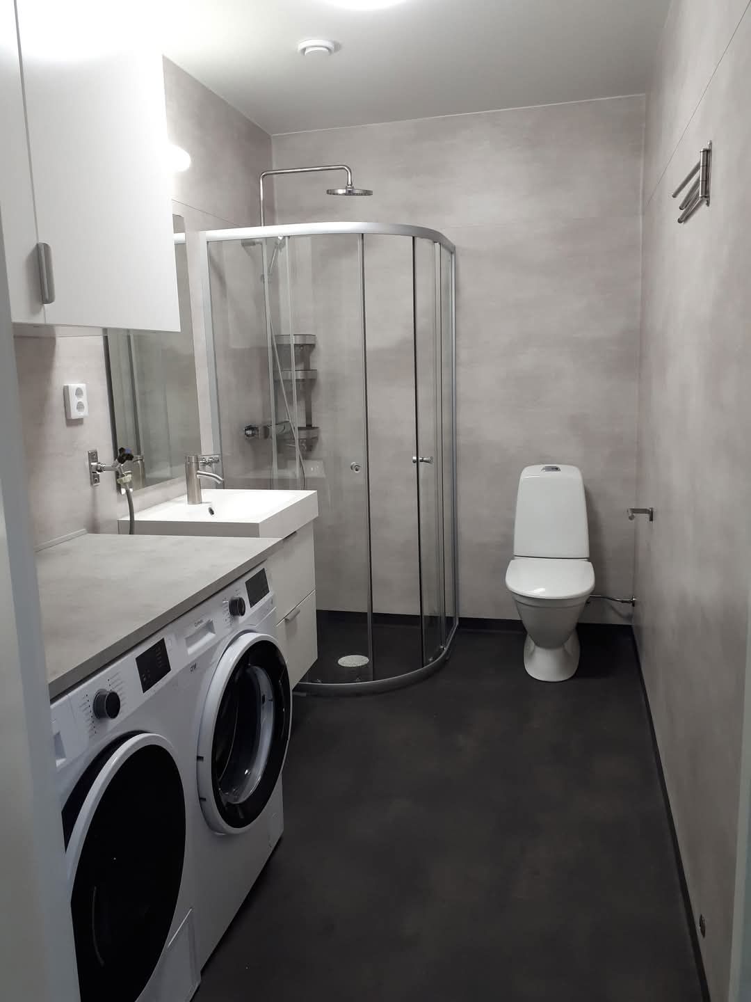 3 rummare med egen trädgård