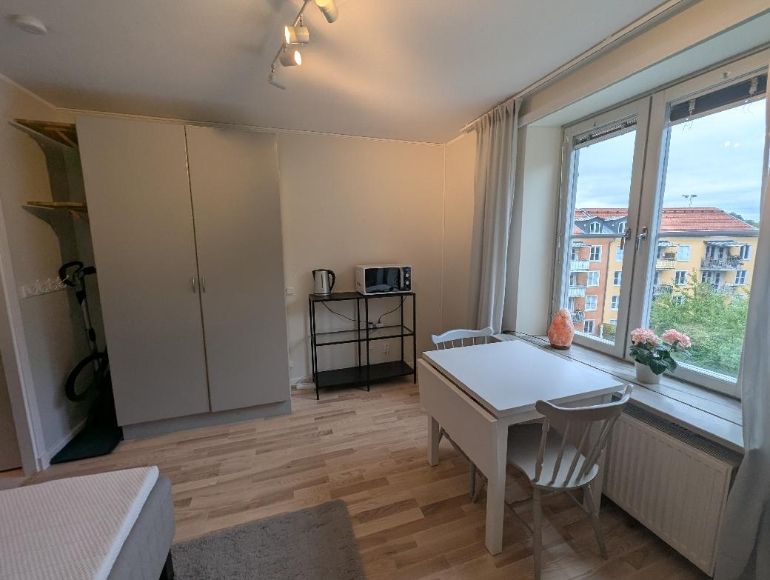 Bromma - 1rok - 7mån - 9.775kr/mån