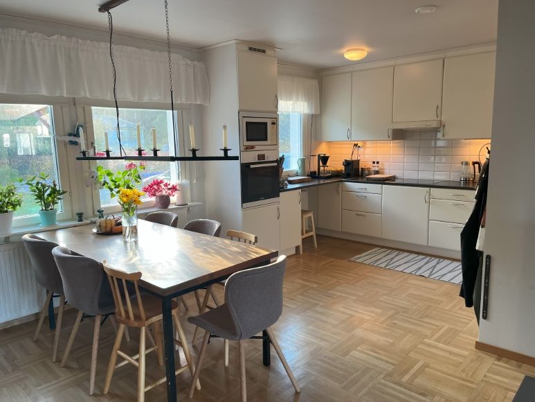 Färentuna - 6rok - 6mån - 22.828kr/mån