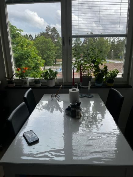 Handen - 2rok - 3mån - 11.500kr/mån