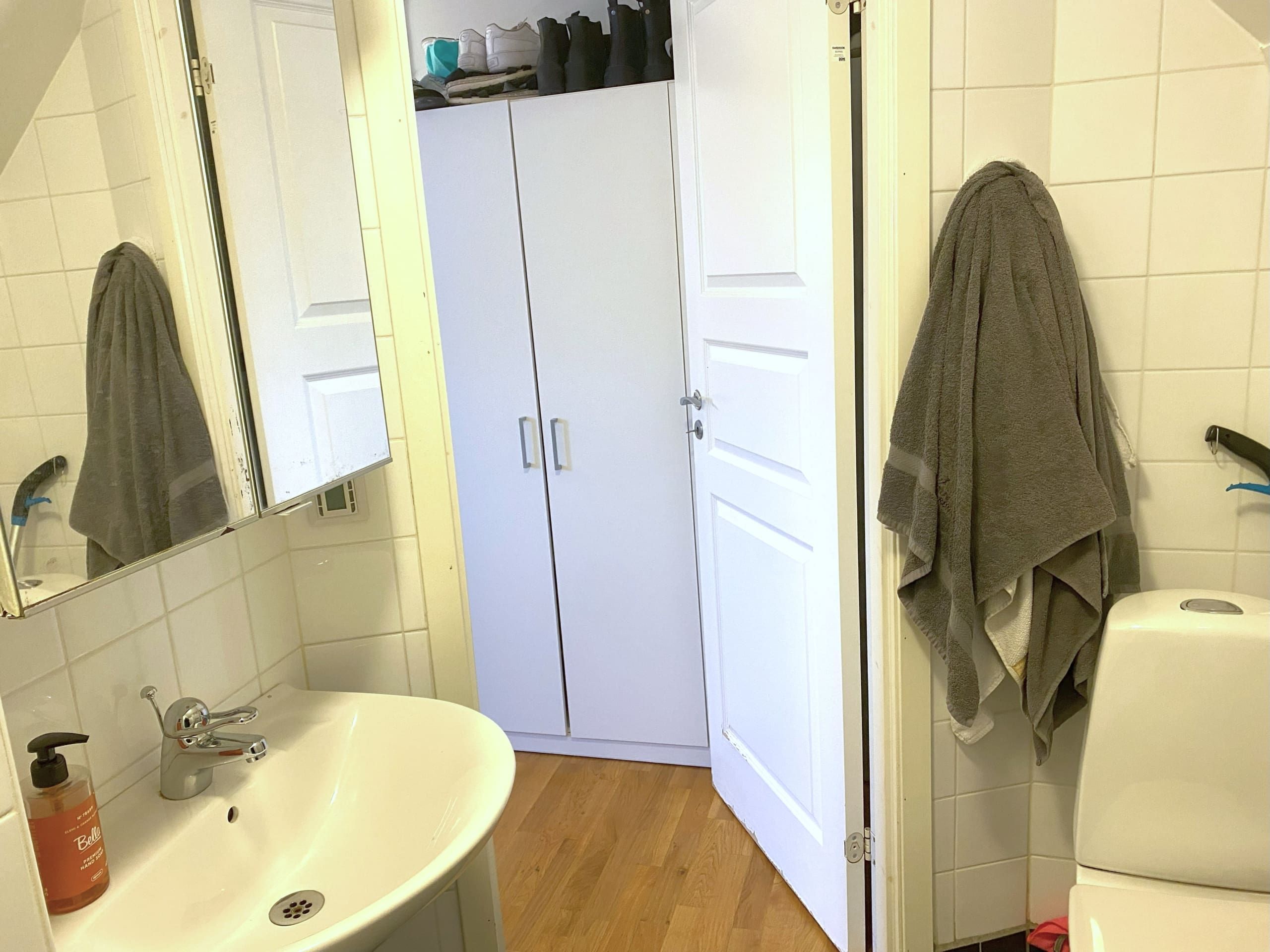 Liten och charmig etta högst upp i huset – centrala Sala!