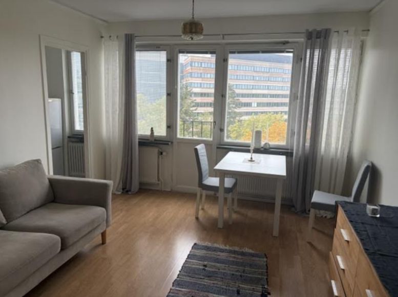 Solna - 1rok - 11mån - 12.650kr/mån