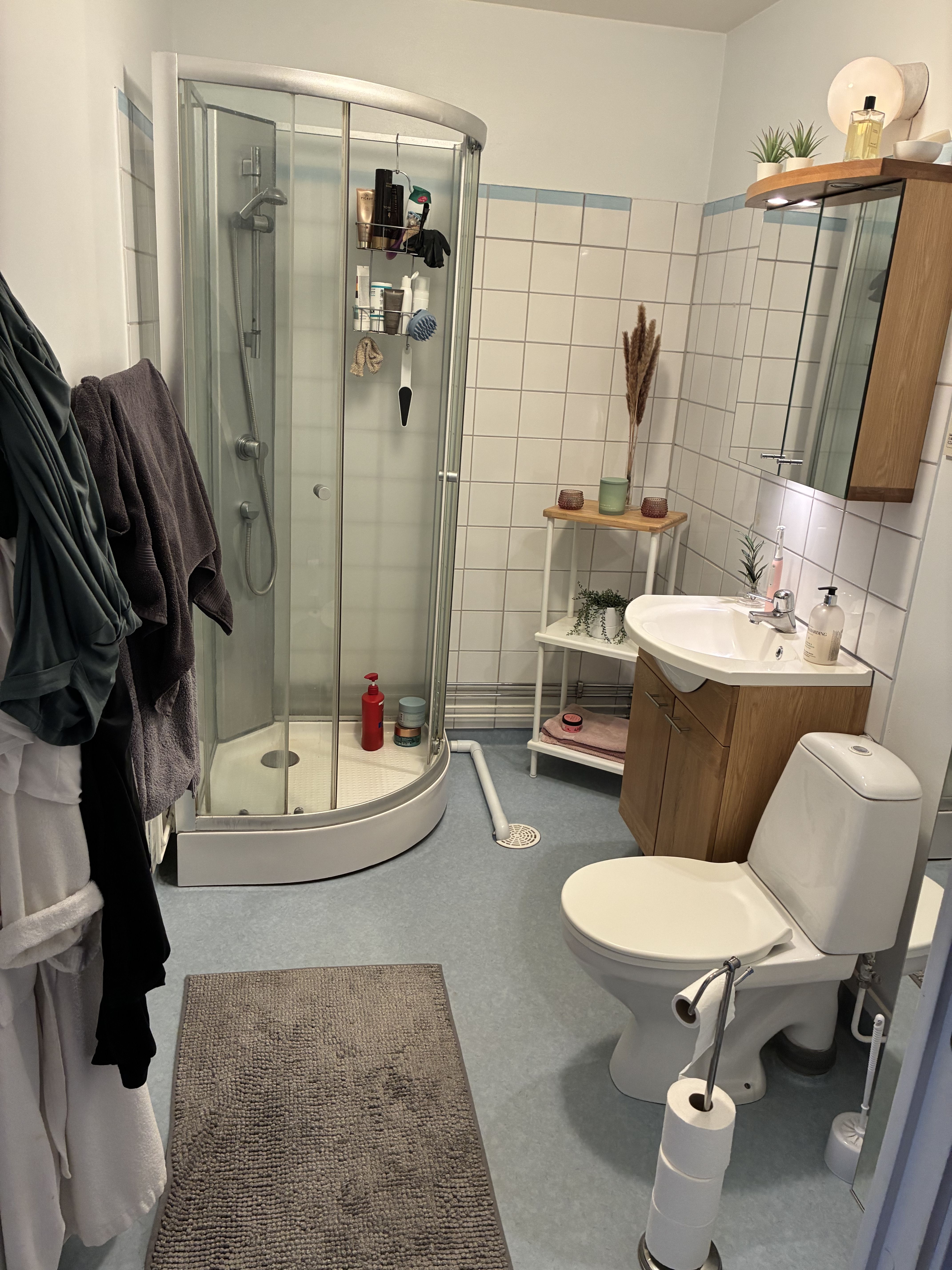2 rum och kök med balkong o uteplats