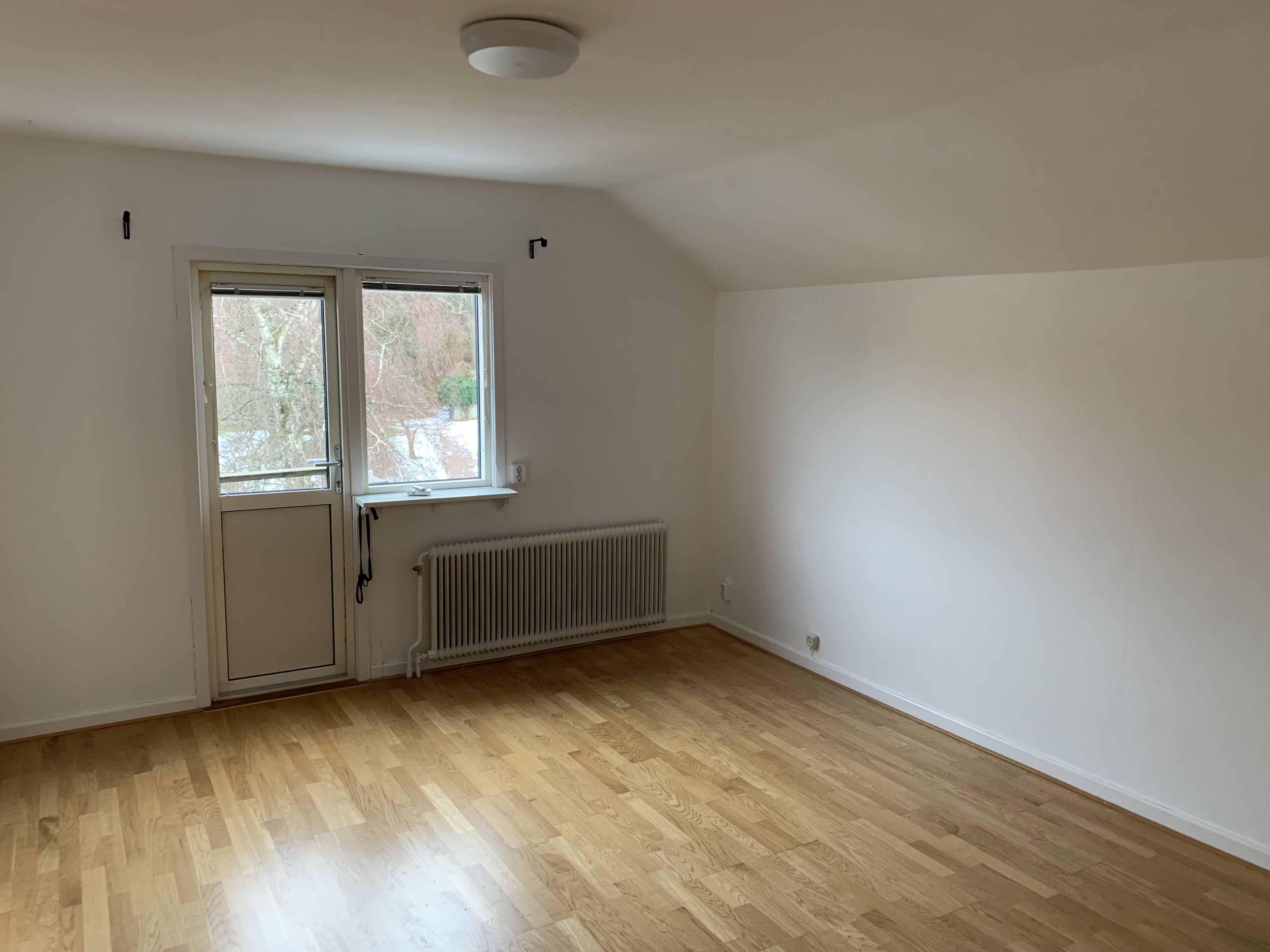 Centralt belägen 1,5 rummare på Björkvägen 3 i Brastad