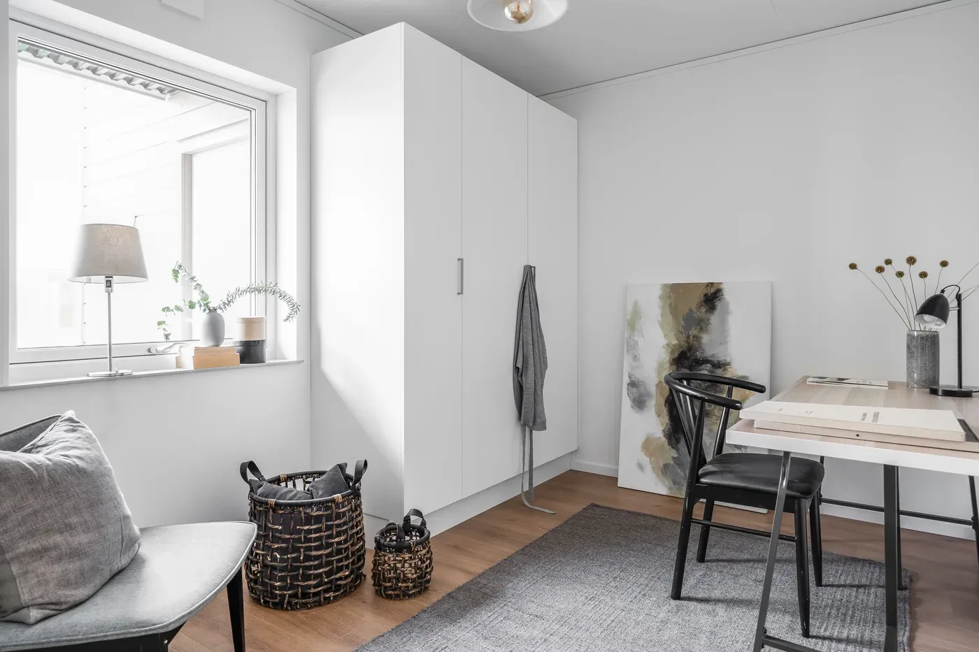 Modern 4 rok i två plan med takterass i söderläge!
