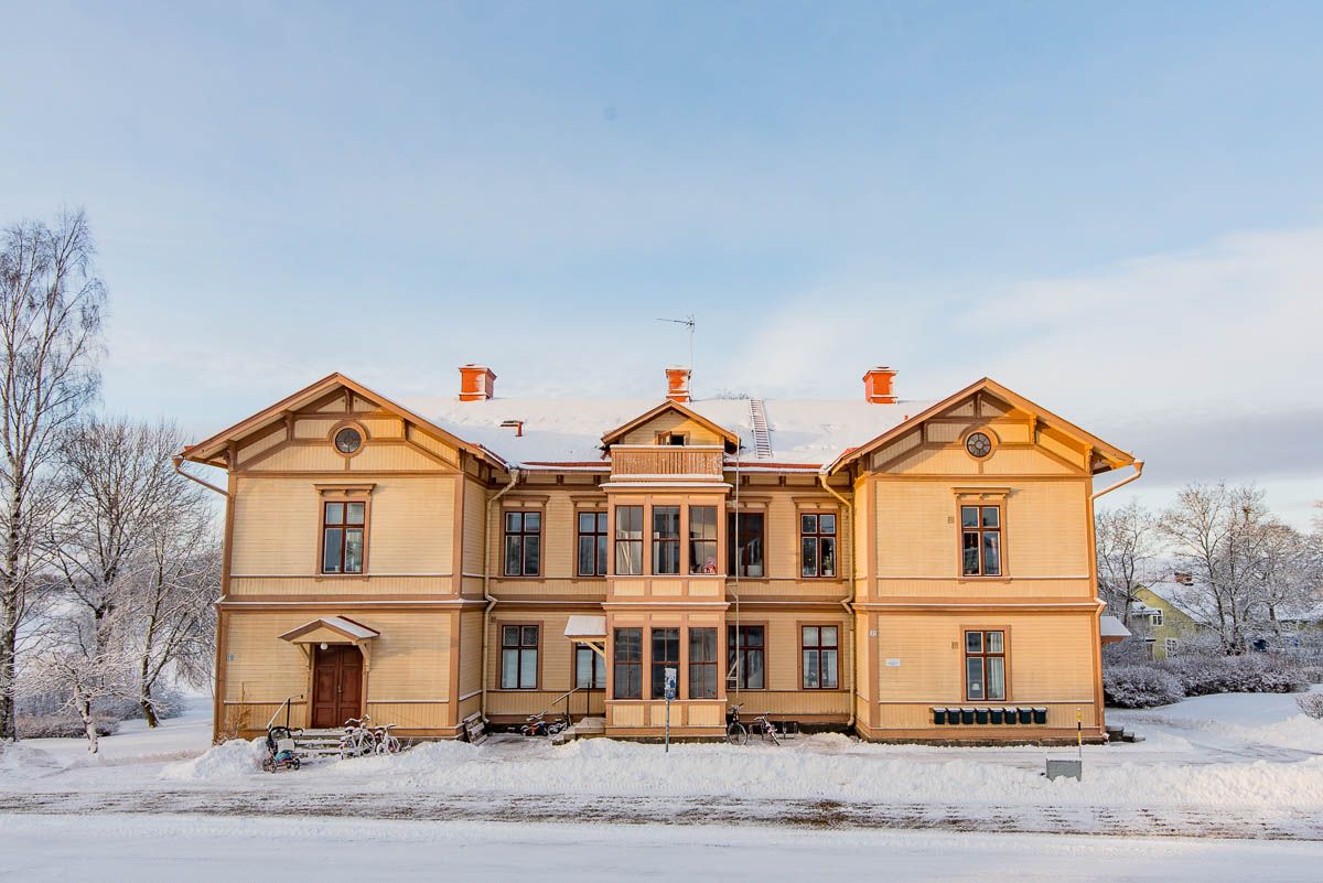 Stor tvåa i naturskönt och lugnt område