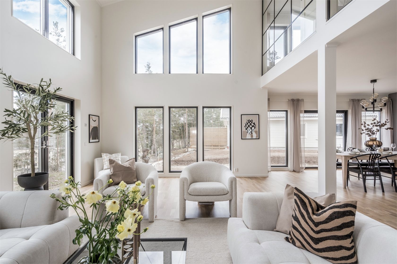 Magnifik villa i Björkalund med 187 m² boarea och 674 m² tomt
