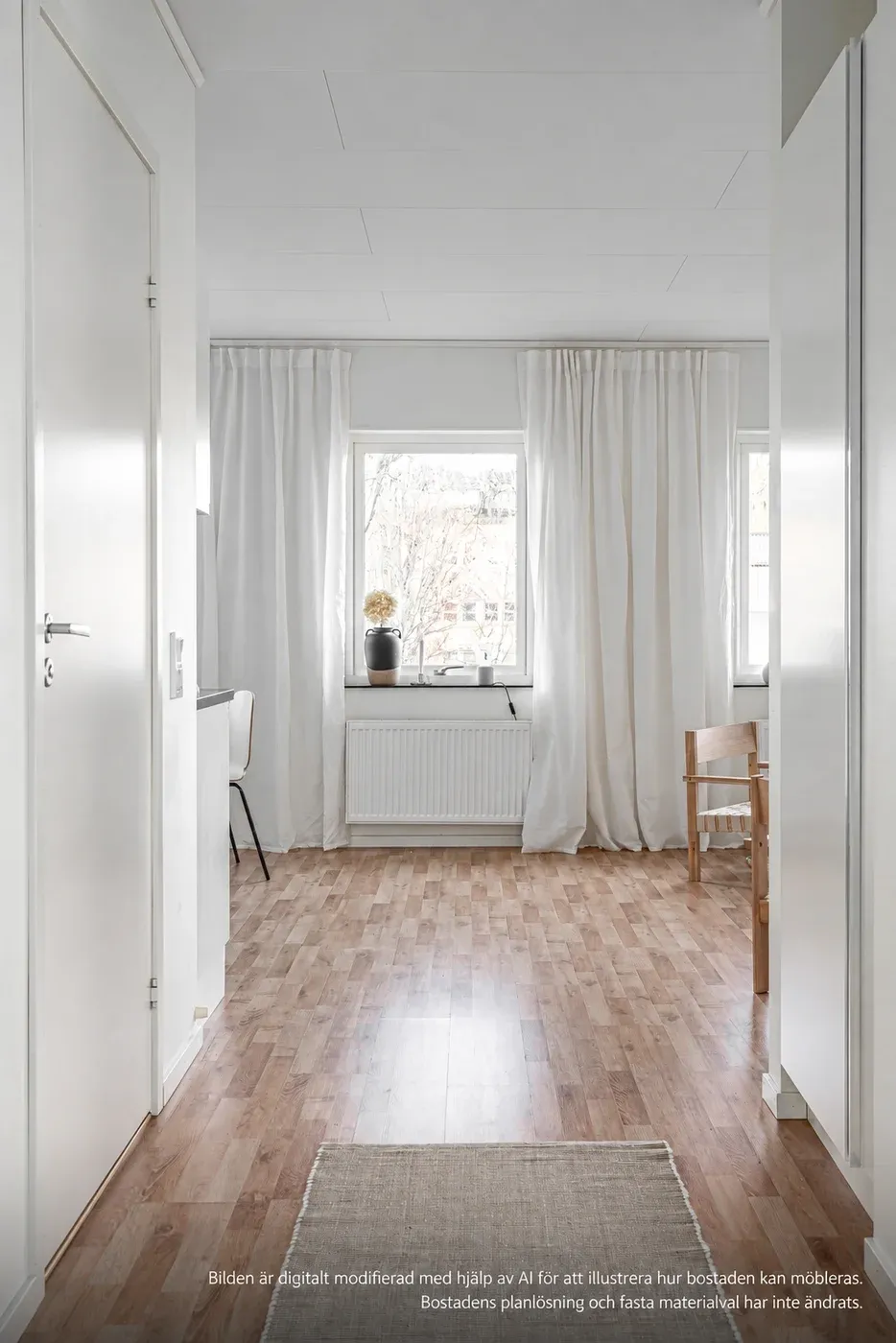 Välkommen till denna moderna och välplanerade 3-rumslägenhet på Östra Kaserngatan 5 i Kristianstad . Lägenheten har generösa och ljusa rum fördelade över 75 kvadratmeter. Beläget på andra våningen. Njut av lugnet och bekvämligheten med närhet till allt staden har att erbjuda. Runt knuten finns skolor och matbutik. Även kollektivtrafik med buss och tåg som tar dig vidare både söderut och norrut.

