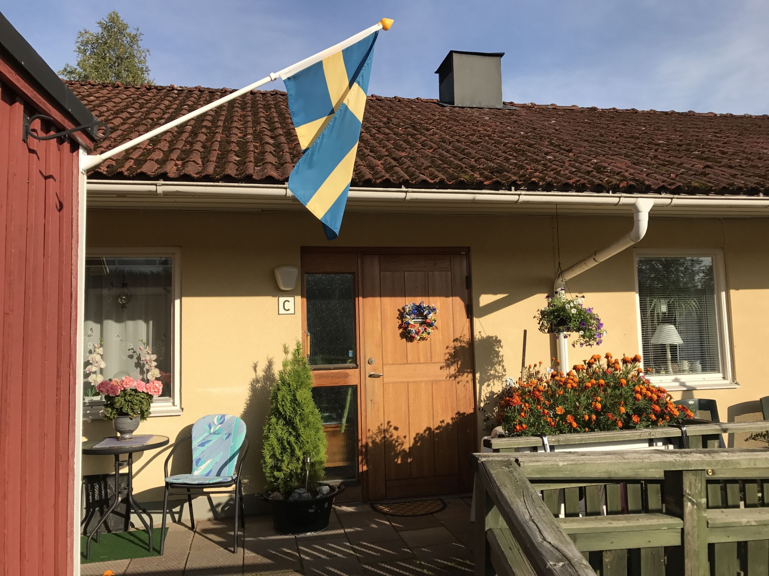 Långåkersvägen: Radhustvåa med egen uteplats