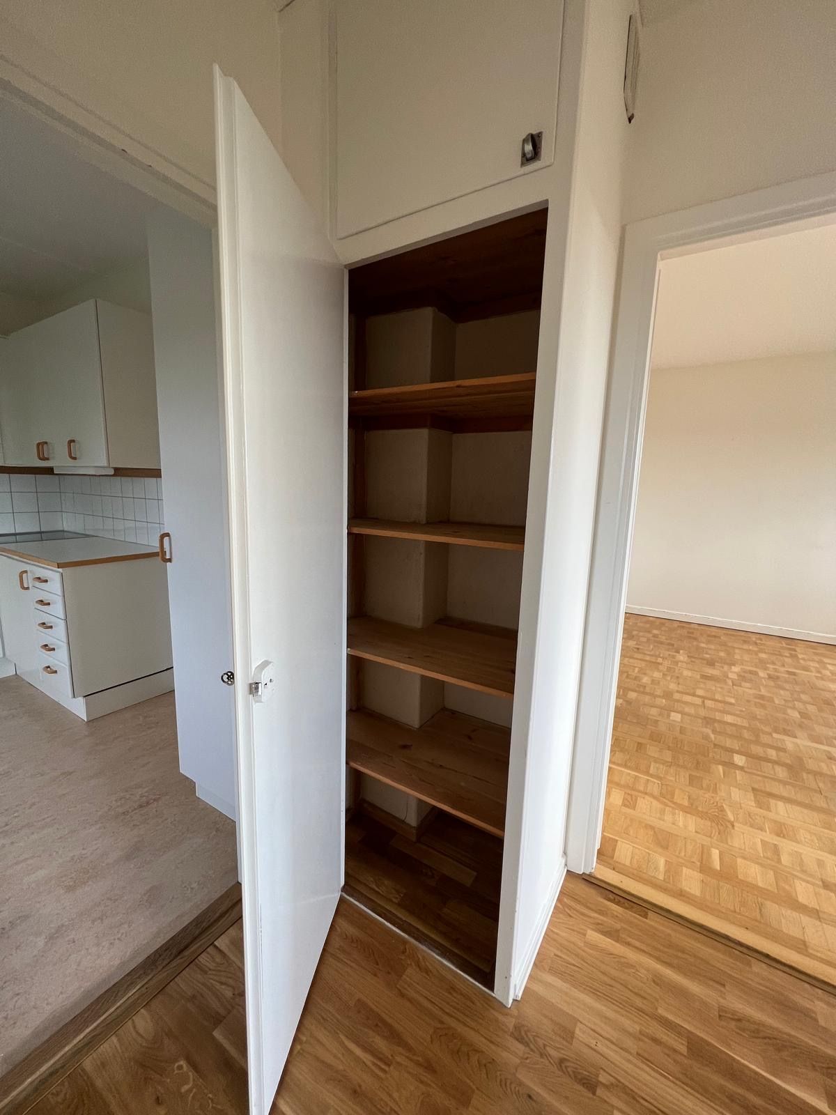 Ljus hörnlägenhet i Sundbyberg