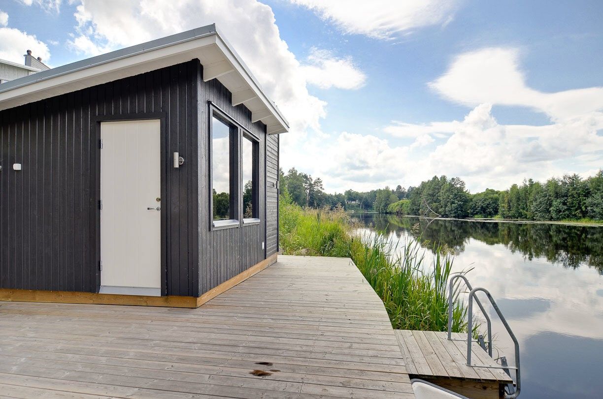 Bo på Svedens Udde med ett fint och strandnära läge direkt intill Gavleån 