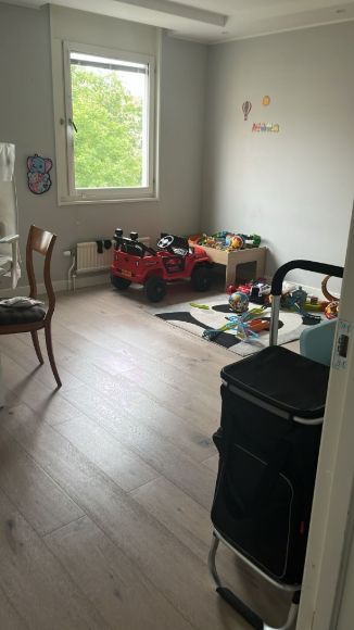 Handen - 2rok - 3mån - 11.500kr/mån