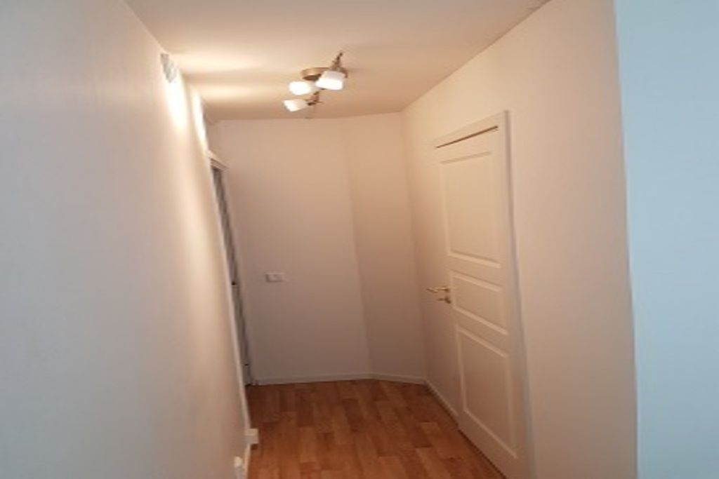 Mysigt Privatrum i lugnt område Tillgång till kök & badrum3min from Stockholm city