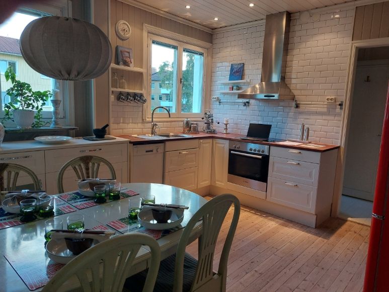 Upplands Väsby - 2rok - 12mån - 12.650kr/mån