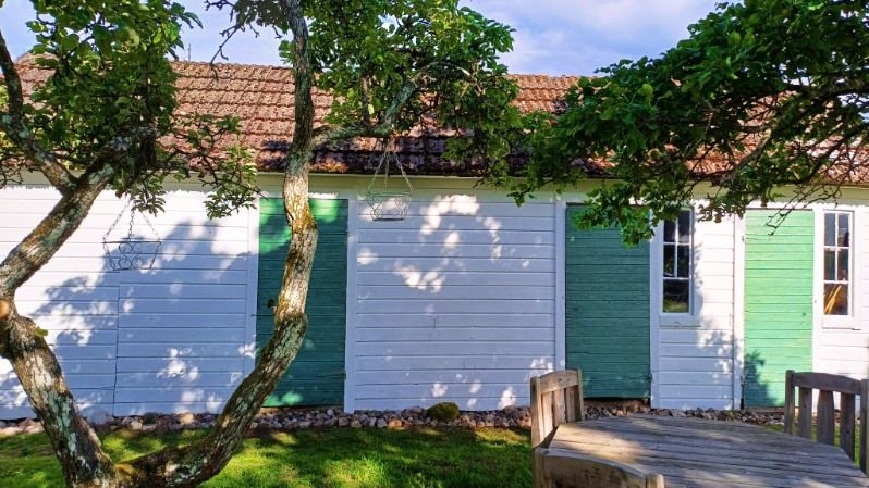 Rymligt hus i lugnt område – 2 sovrum, trädgård och garage