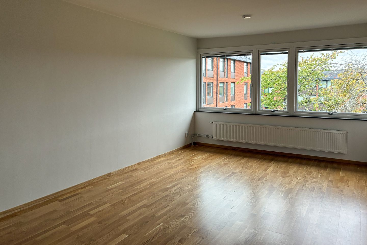 3 rums hus i ÖREBRO
