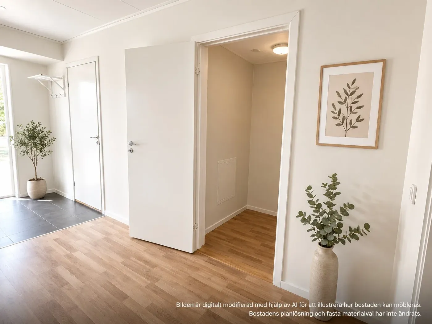 Ljus 2 rok på loftplan med uteplats i centrala Kristianstad