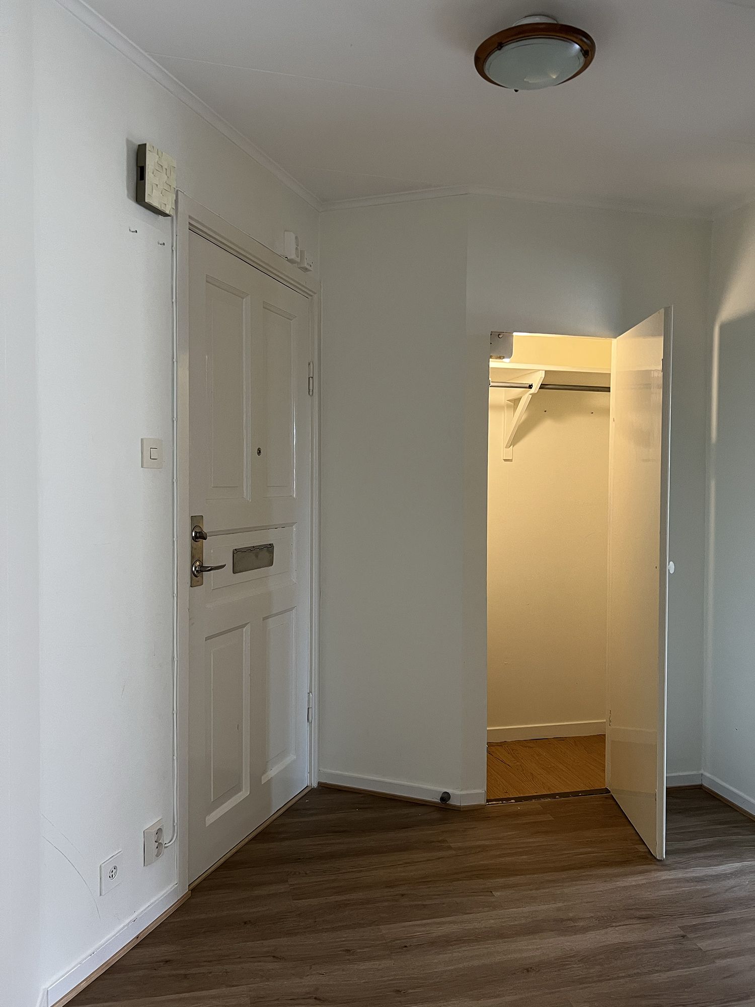 Charmig lägenhet med rundgående planlösning mitt i centrala Ulricehamn