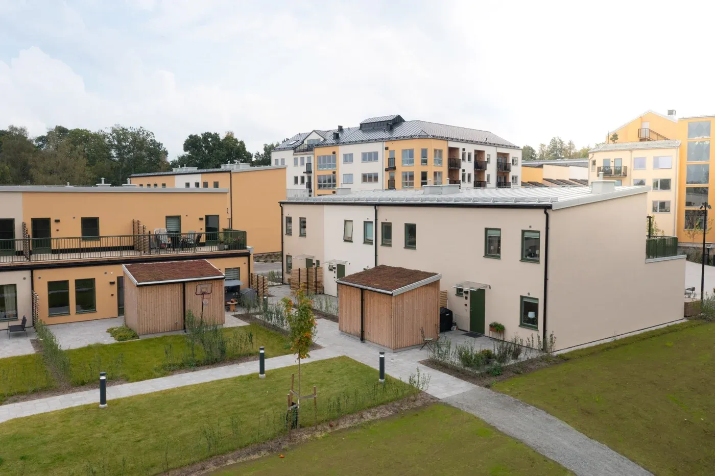 Välplanerad 4 rok med takterrass i västerläge