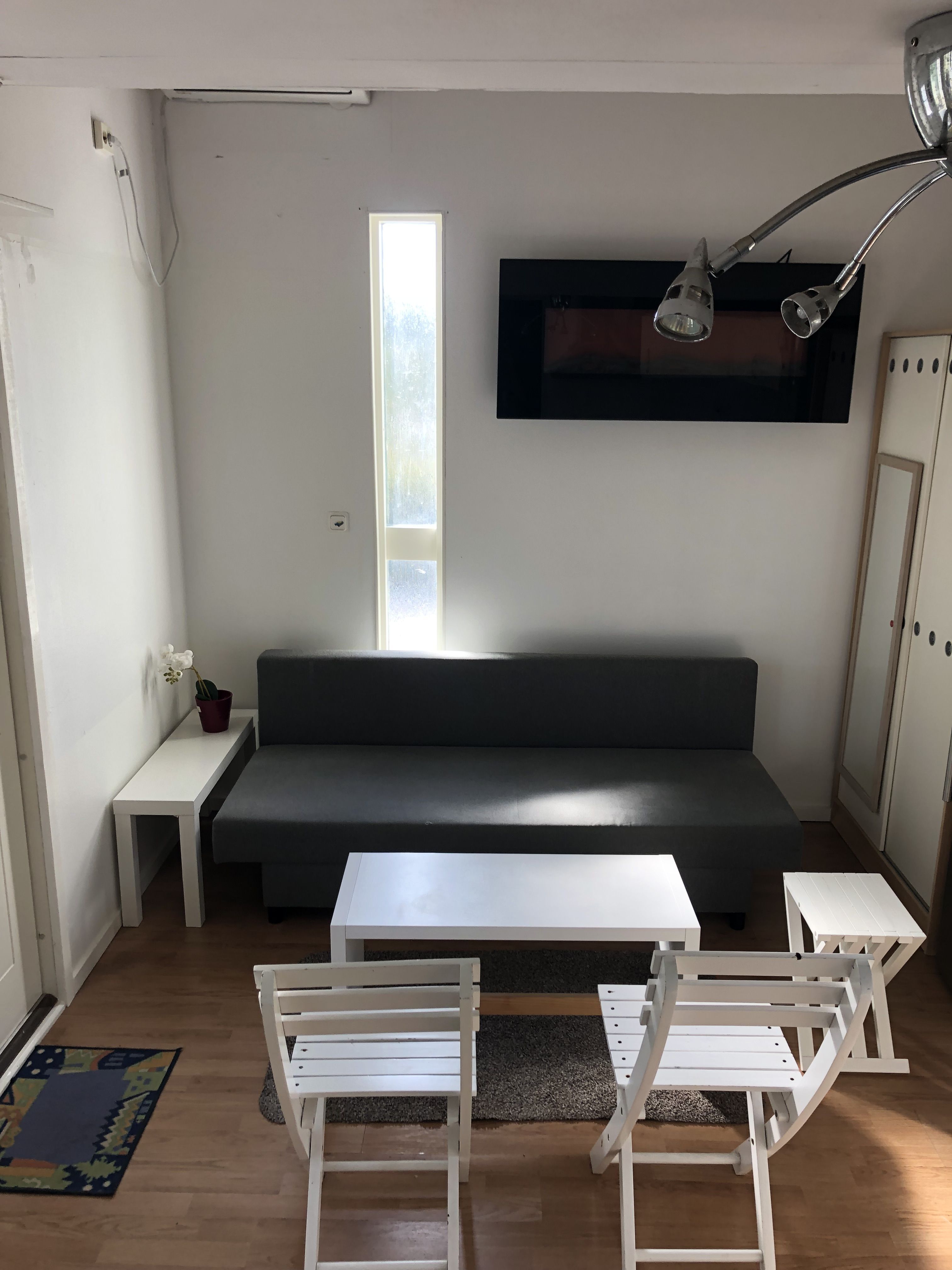 Komplement bostadshus uthyrs tillsvidare, första handskontrakt