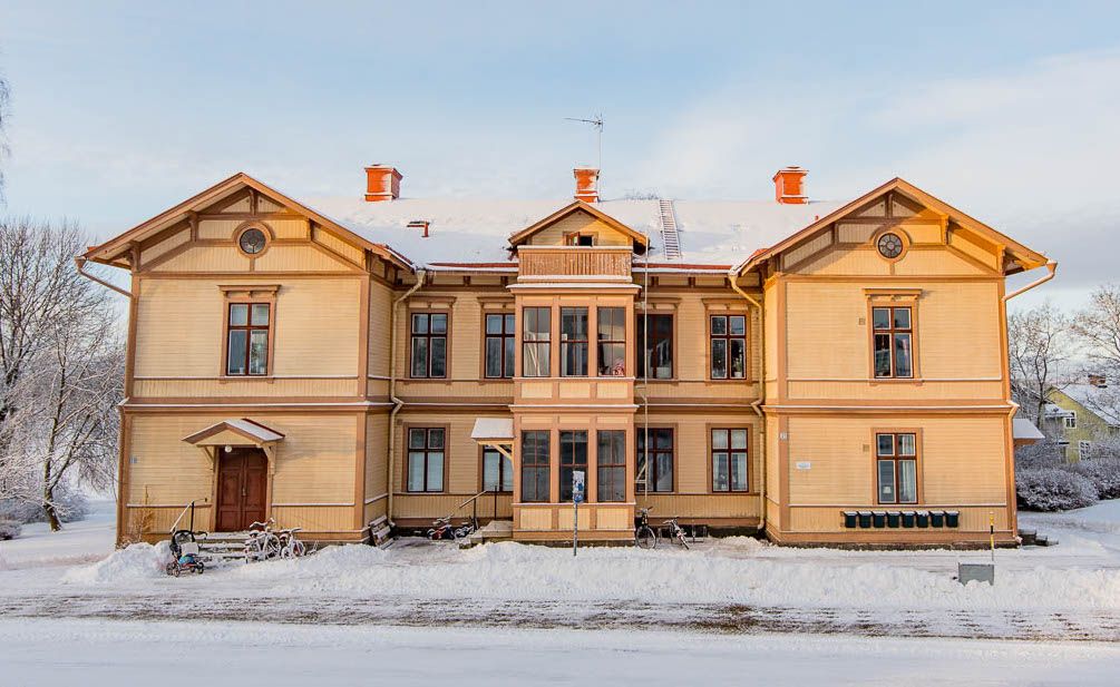 Stor tvåa i naturskönt och lugnt område