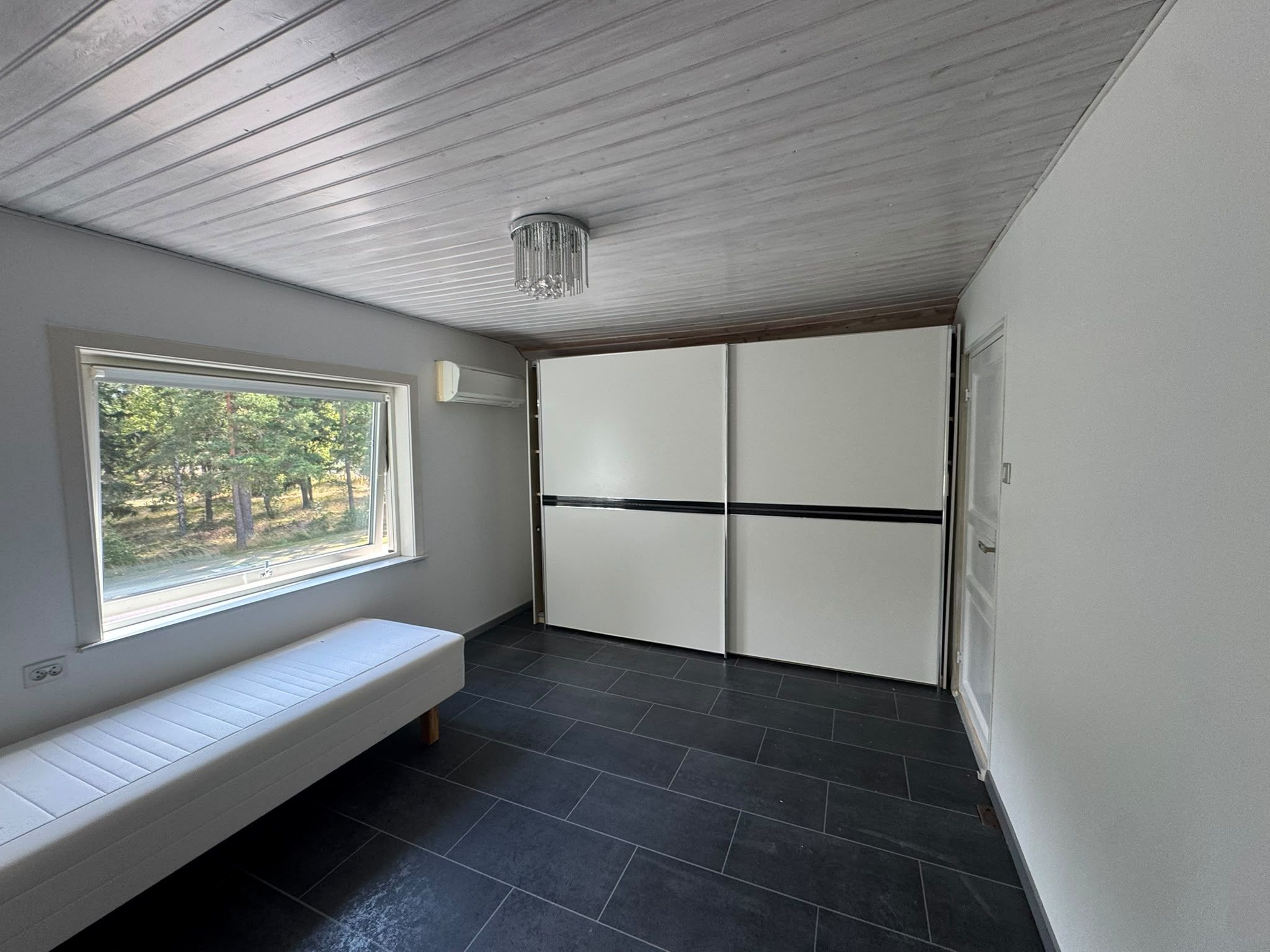 Mysigt hus med stor trädgård i Vinslöv